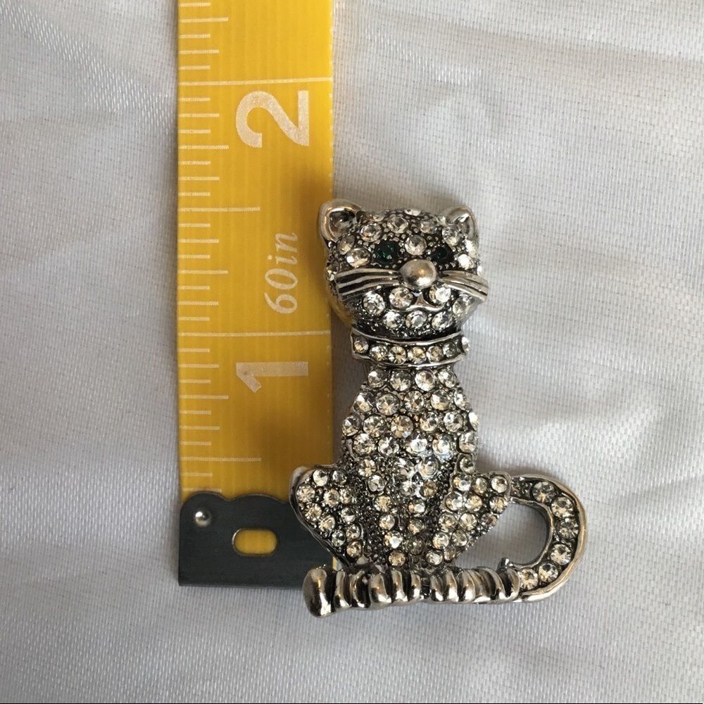 Cara Crystal Cat Pin (G1) - Picture 6 of 6